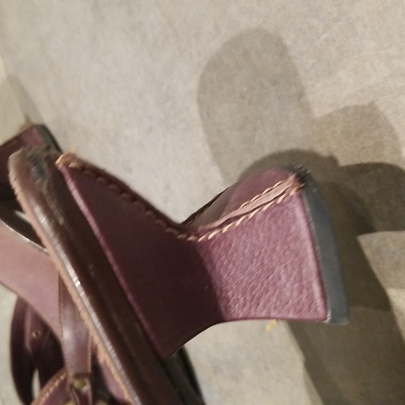 - - Women's Indigo brown leather sandals with funky heel.  Size 8 1/2 - Picture 3 of 6